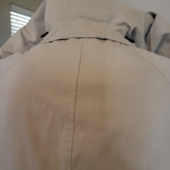 Preston & York Beige Trench Coat with Red Plaid Details - Picture 9 of 9